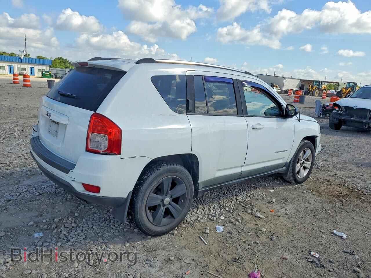 2011 JEEP COMPASS - VIN: 1J4NF1FB7BD244785 - Фото 3