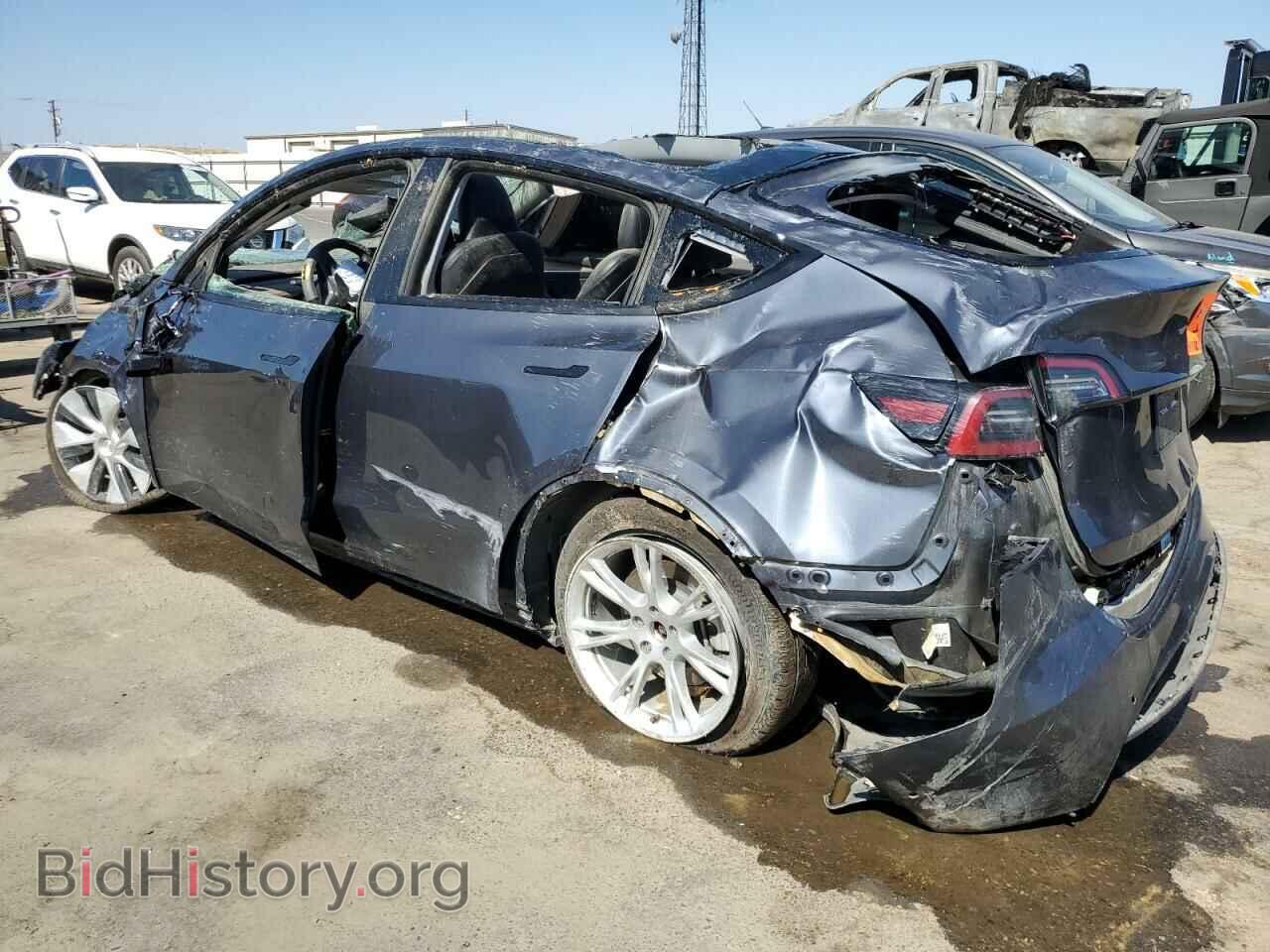 2022 TESLA MODEL Y - VIN: 7SAYGDEE5NF553720 - Фото 2