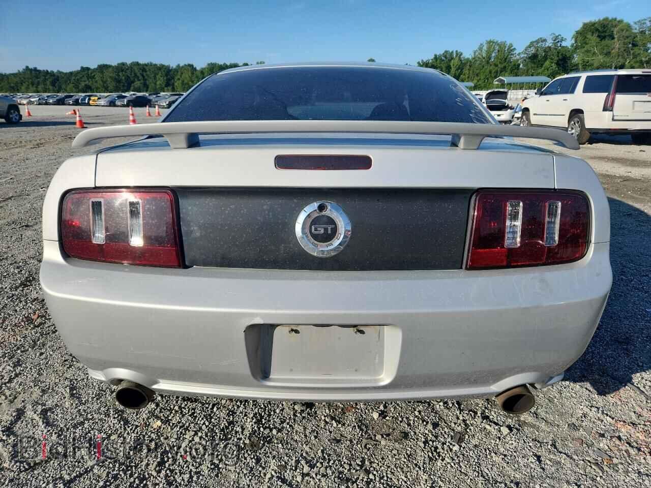 2006 FORD MUSTANG - VIN: 1ZVFT82H865226850 - Фото 6