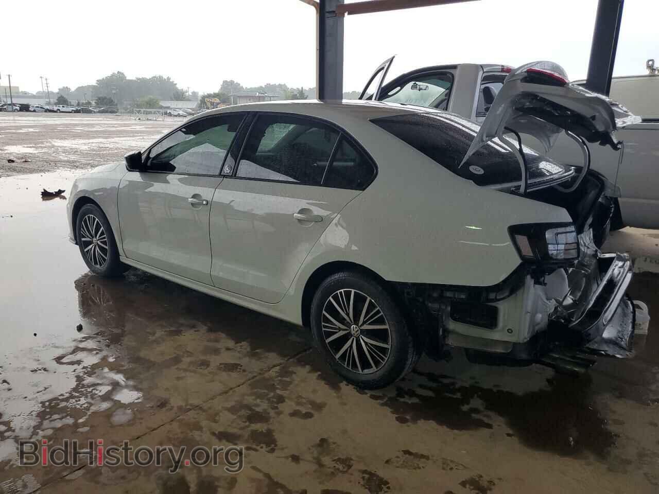 2018 VOLKSWAGEN JETTA - VIN: 3VWDB7AJ7JM210375 - Фото 2