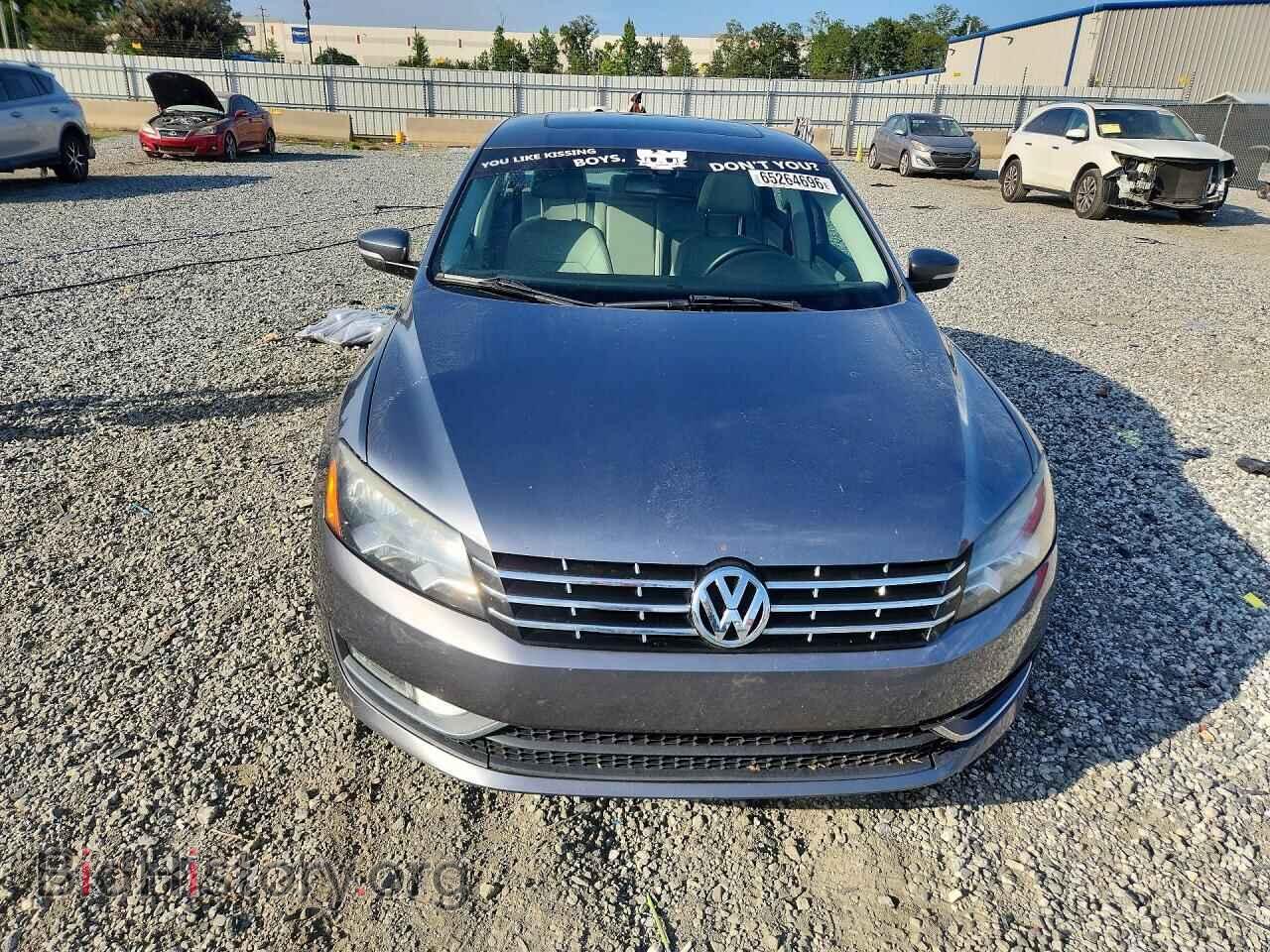 2013 VOLKSWAGEN PASSAT - VIN: 1VWBM7A36DC019121 - Photo 5