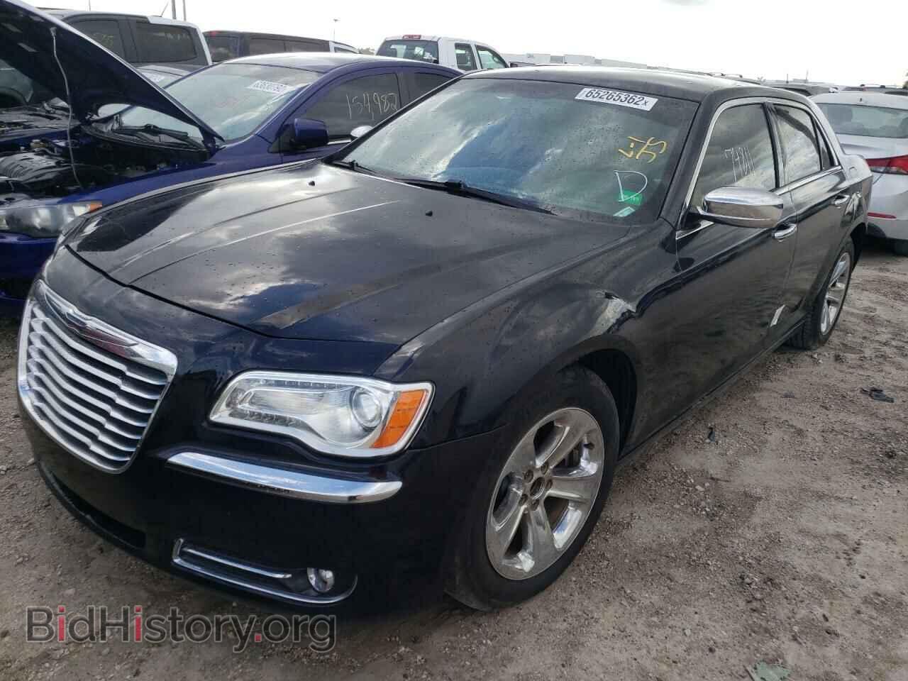 2014 CHRYSLER 300 - VIN: 2C3CCAET8EH118317 - Photo 2