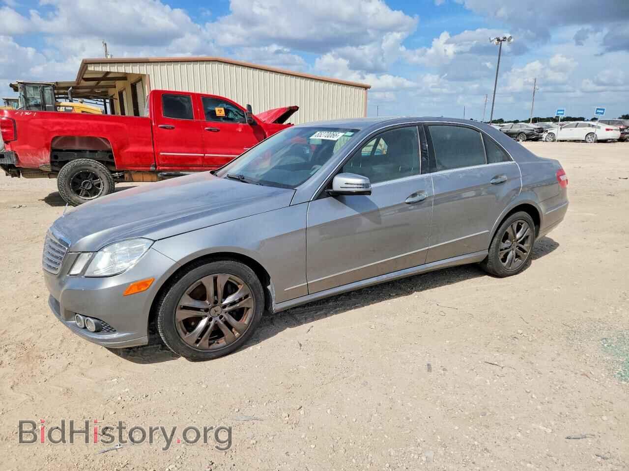 Photo WDDHF2EB3BA378291 - MERCEDES-BENZ E-CLASS 2011