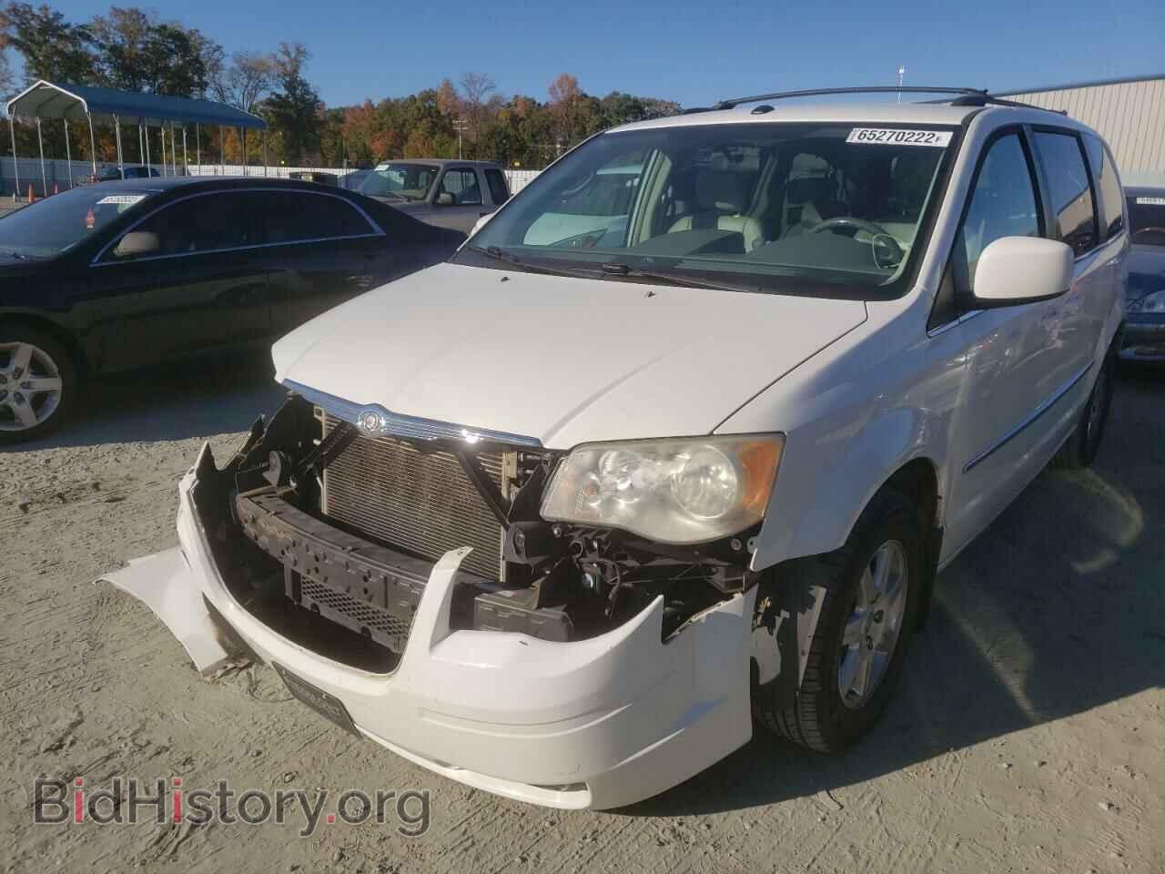 2010 CHRYSLER MINIVAN - VIN: 2A4RR5D13AR178631 - Photo 2