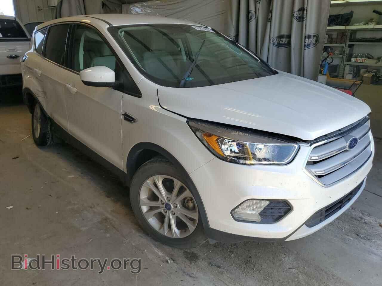 Фотография 1FMCU0GD9HUC84366 - FORD ESCAPE 2017