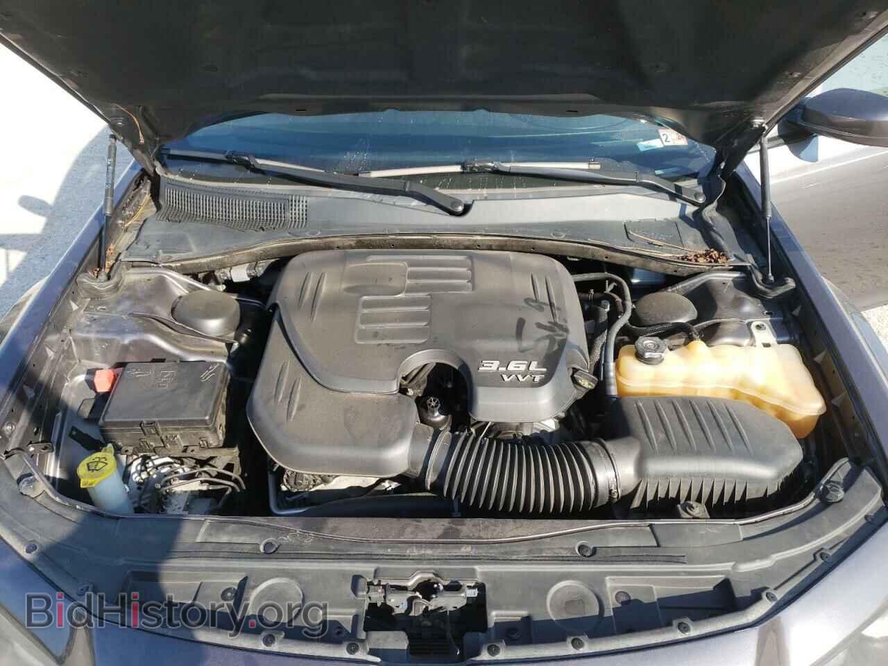 2019 CHRYSLER 300 - VIN: 2C3CCAGG0KH542599 - Фото 11