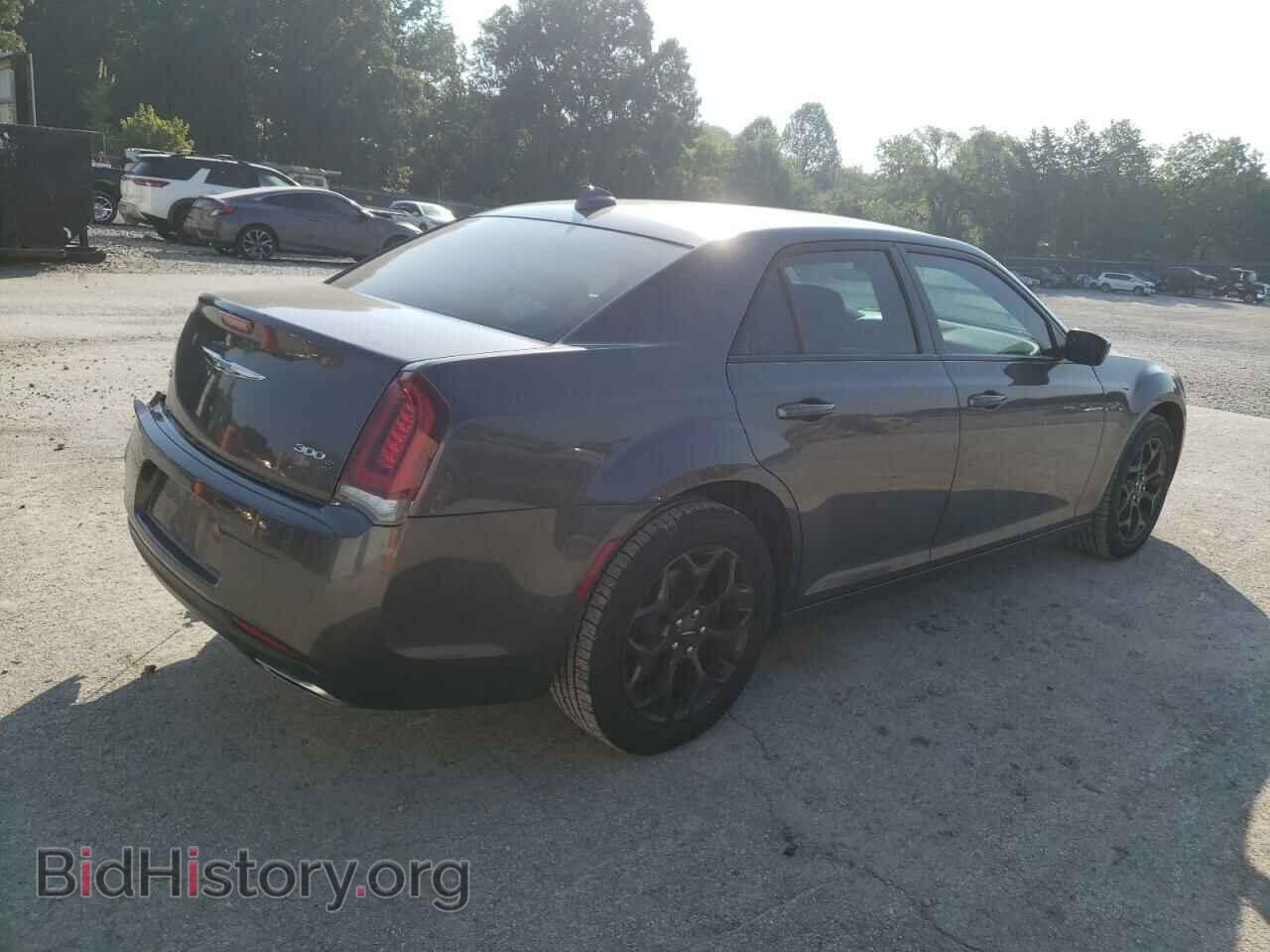 2019 CHRYSLER 300 - VIN: 2C3CCAGG0KH542599 - Фото 3