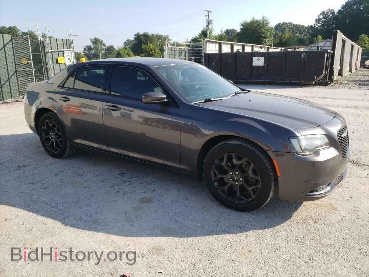 2019 CHRYSLER 300 - VIN: 2C3CCAGG0KH542599 - Фото 4