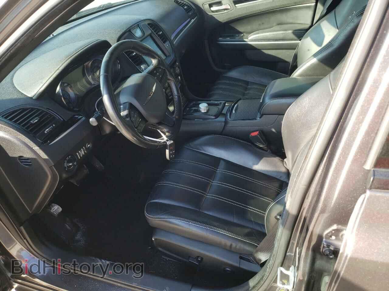 2019 CHRYSLER 300 - VIN: 2C3CCAGG0KH542599 - Фото 7