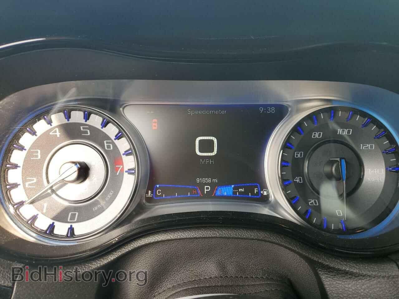 2019 CHRYSLER 300 - VIN: 2C3CCAGG0KH542599 - Фото 9