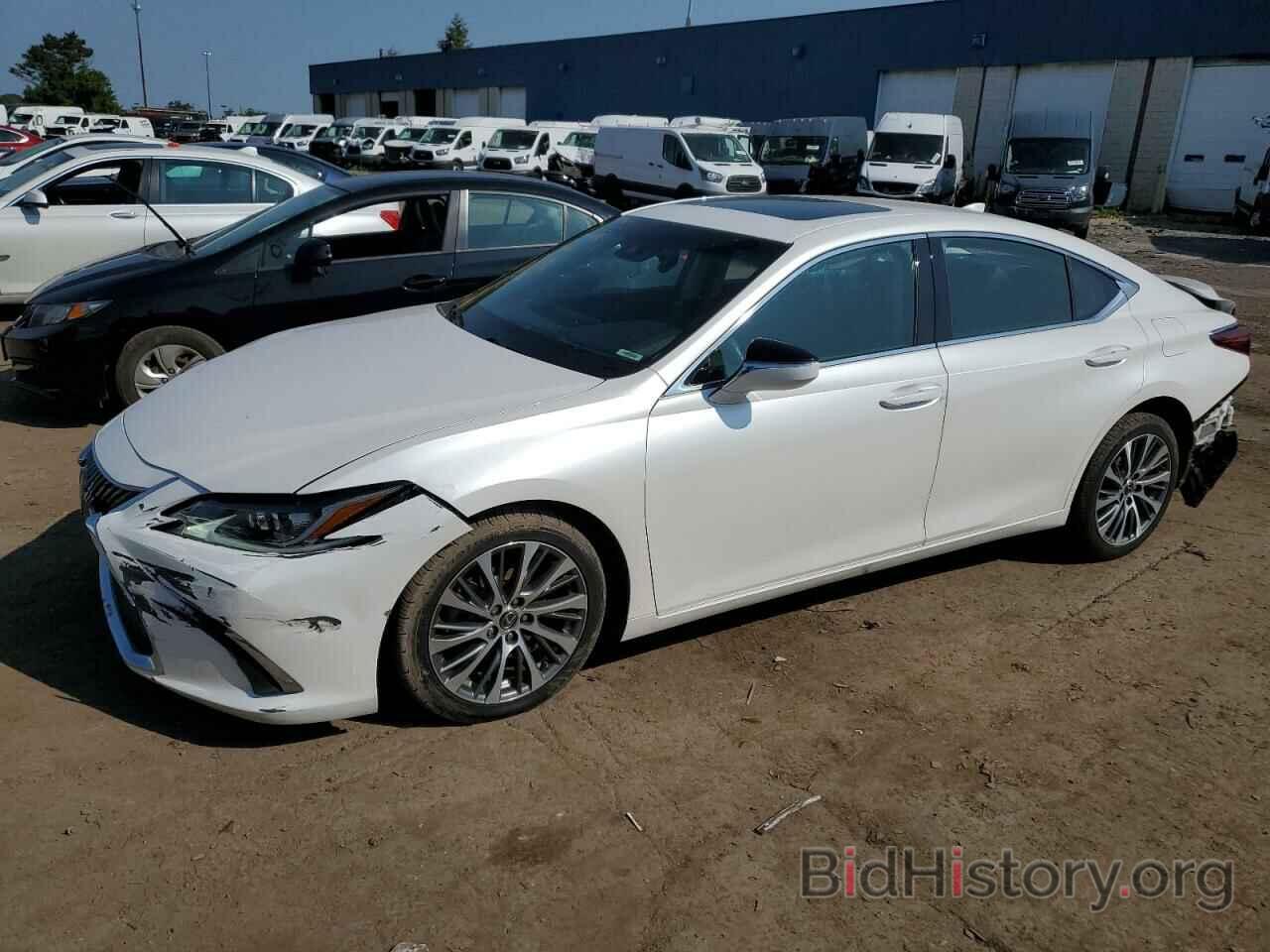 Photo 58ABZ1B13KU045198 - LEXUS ES350 2019