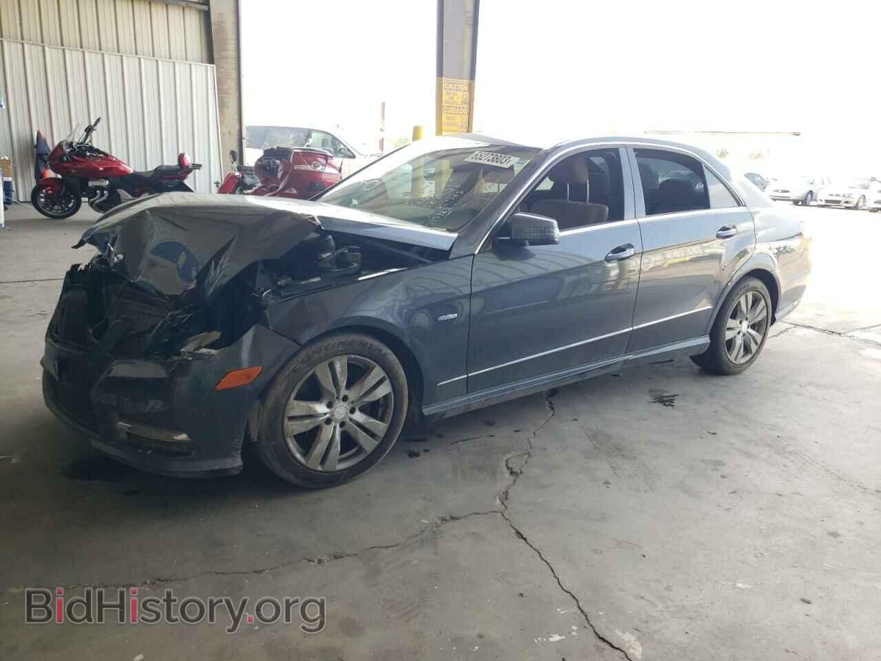 Photo WDDHF2EB9CA581431 - MERCEDES-BENZ E-CLASS 2012