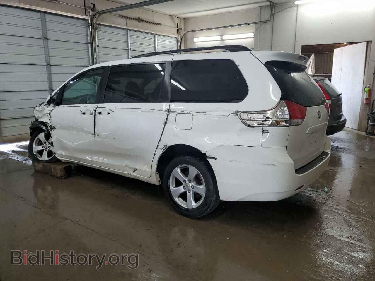 2012 TOYOTA All Models - VIN: 5TDKK3DC8CS204054 - Фото 2