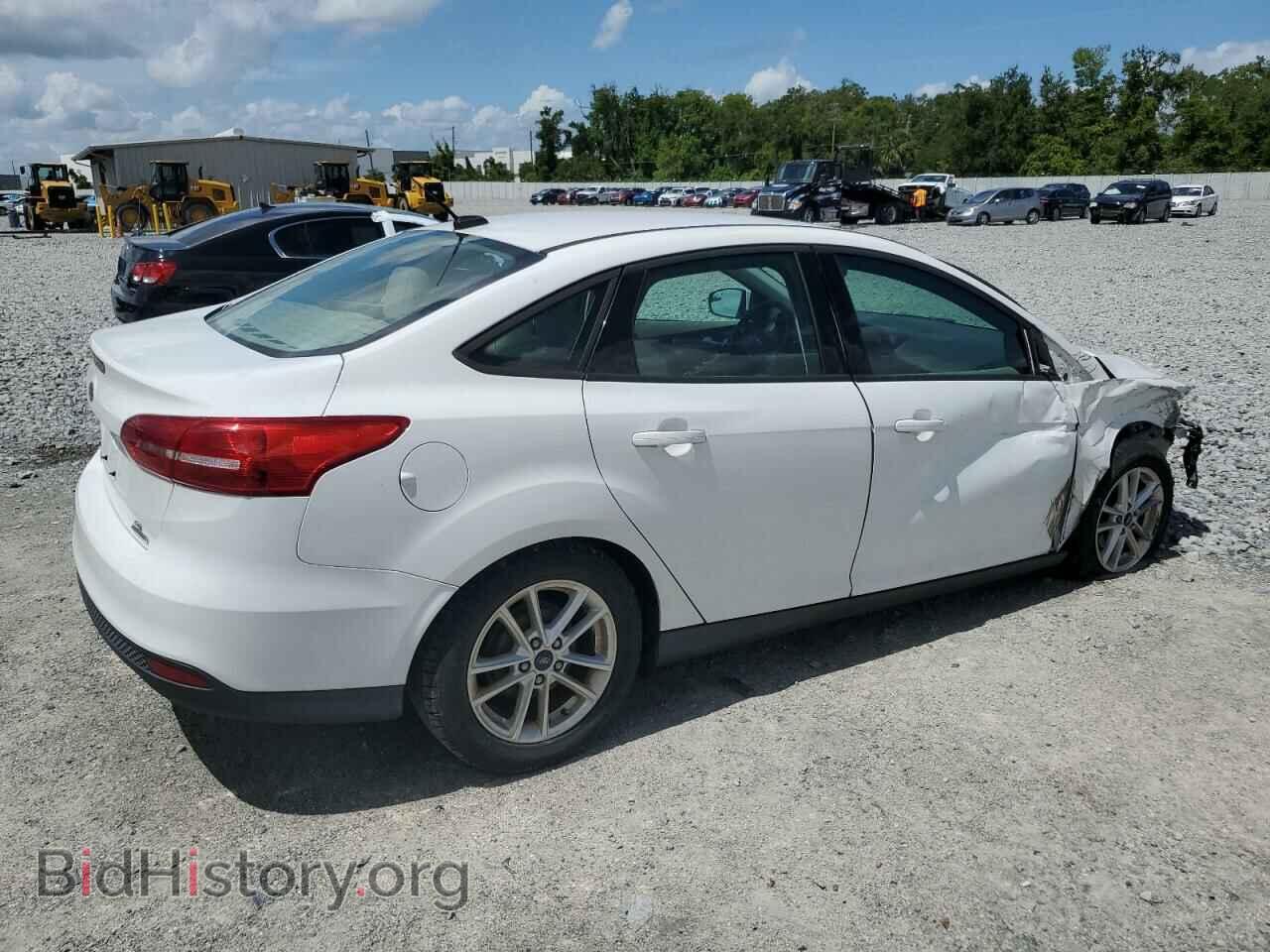 2016 FORD FOCUS - VIN: 1FADP3F22GL304677 - Фото 3