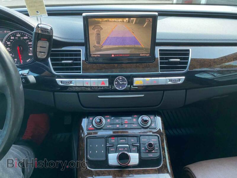 2012 Audi A8 (VIN WAURVAFD2CN003480) — photo 10 of 10