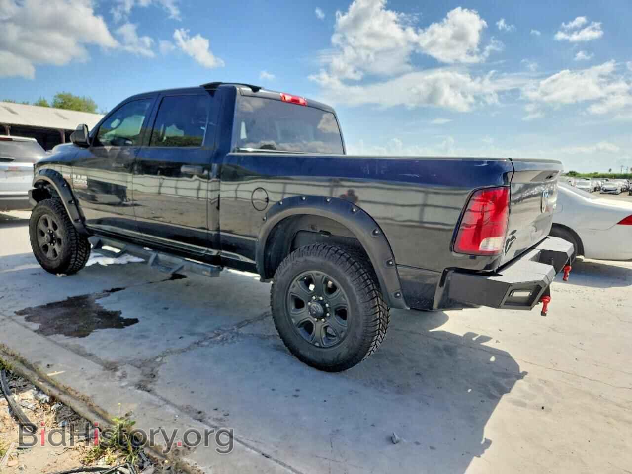 2018 RAM 2500 - VIN: 3C6UR5CJ1JG276331 - Photo 2