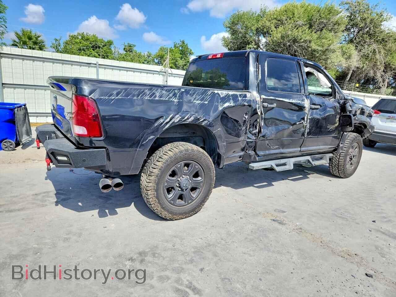 2018 RAM 2500 - VIN: 3C6UR5CJ1JG276331 - Photo 3
