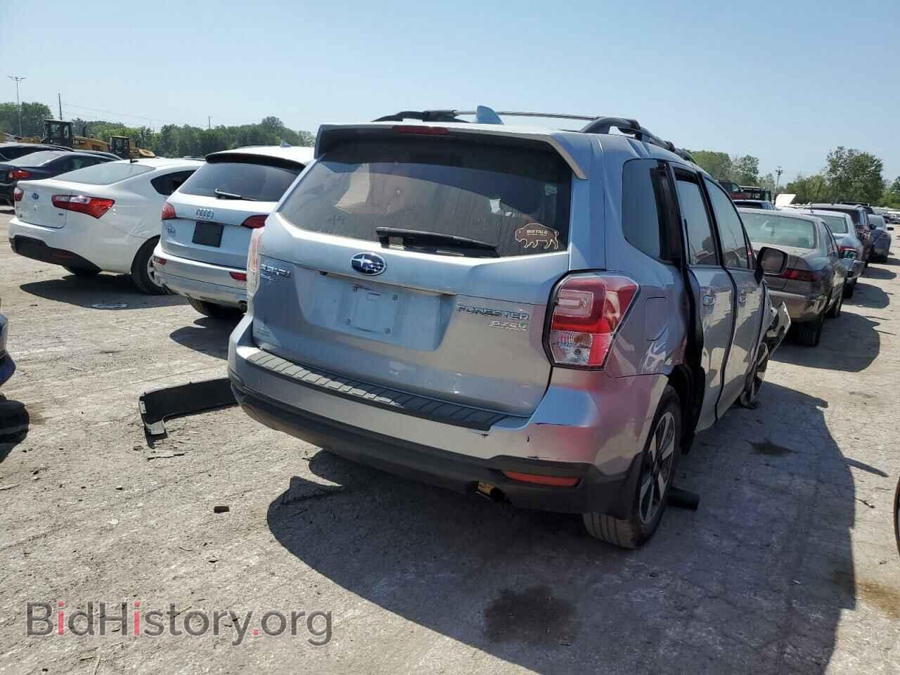 2017 SUBARU FORESTER - VIN: JF2SJAEC8HH594902 - Фото 3