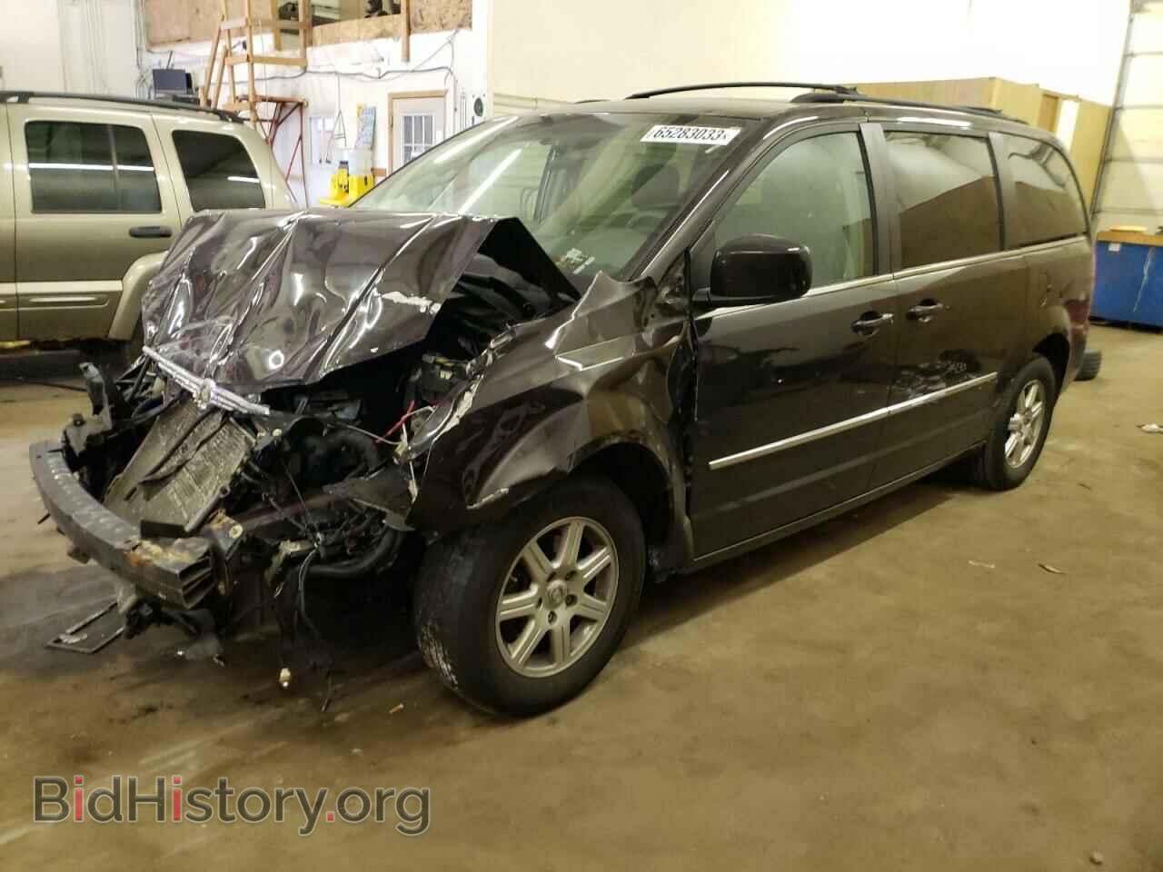 Photo 2A4RR5D19AR239982 - CHRYSLER MINIVAN 2010