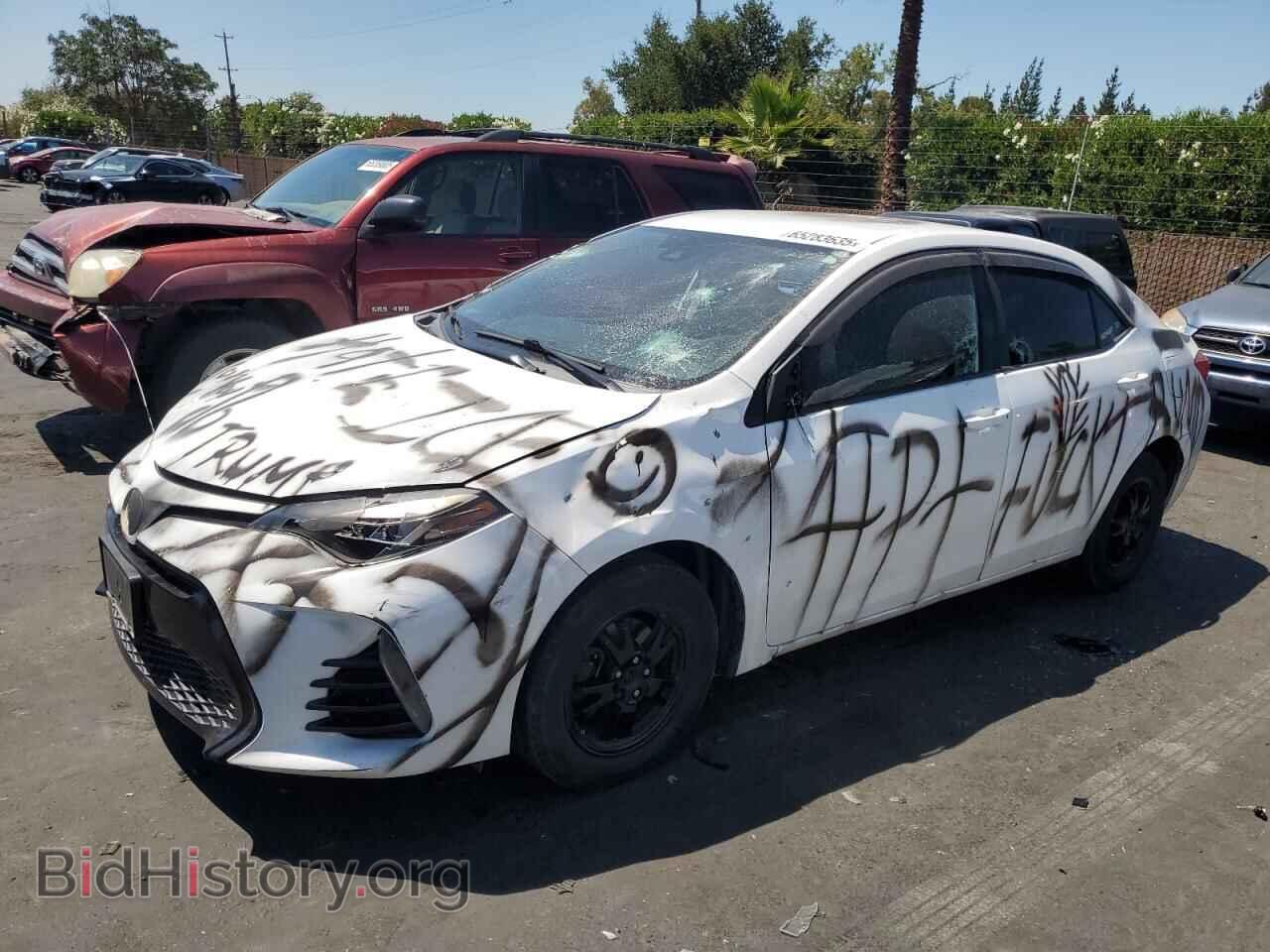 Photo 5YFBURHE6HP700964 - TOYOTA COROLLA 2017