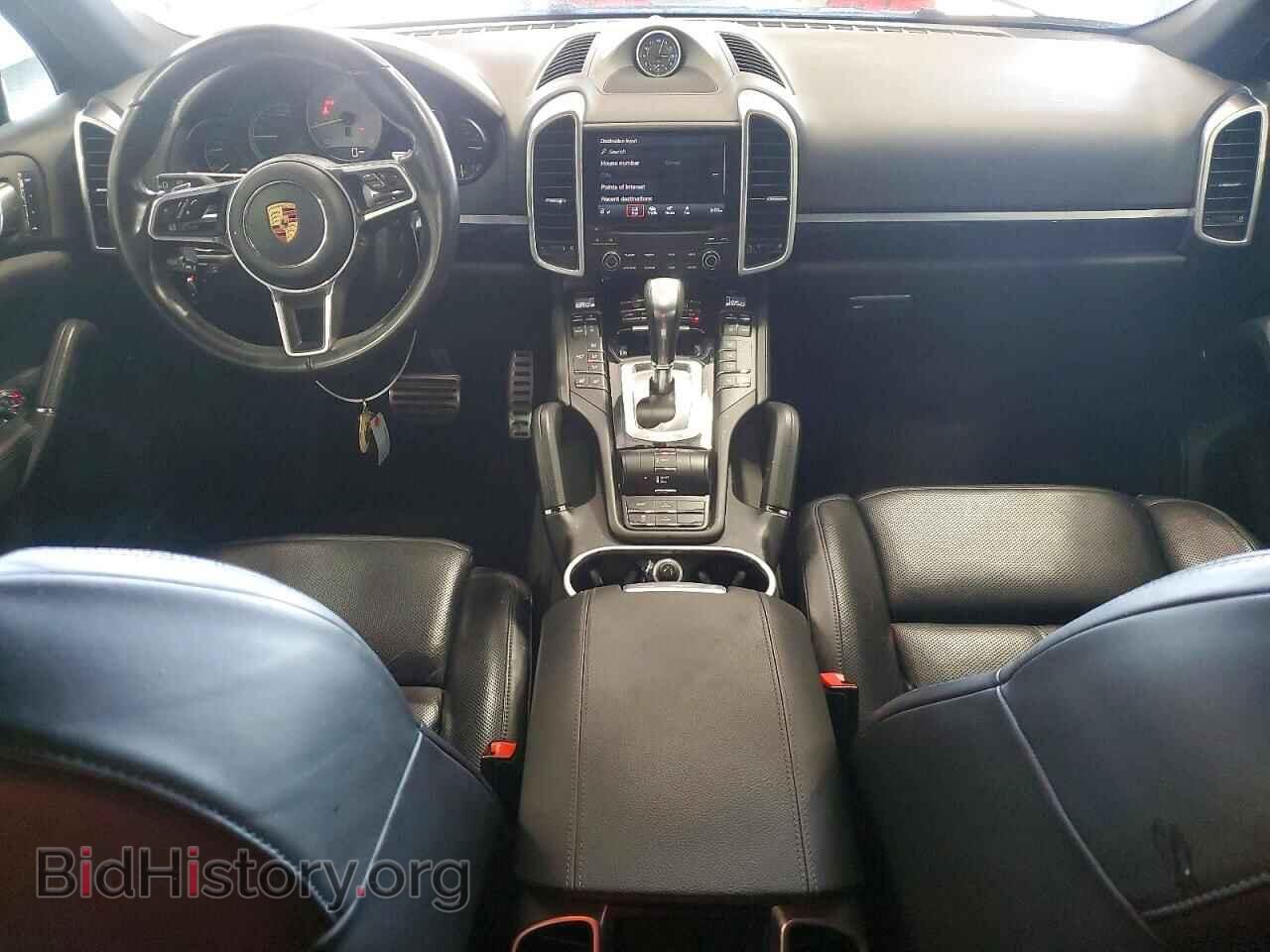2017 PORSCHE CAYENNE - VIN: WP1AE2A29HLA70641 - Фото 8