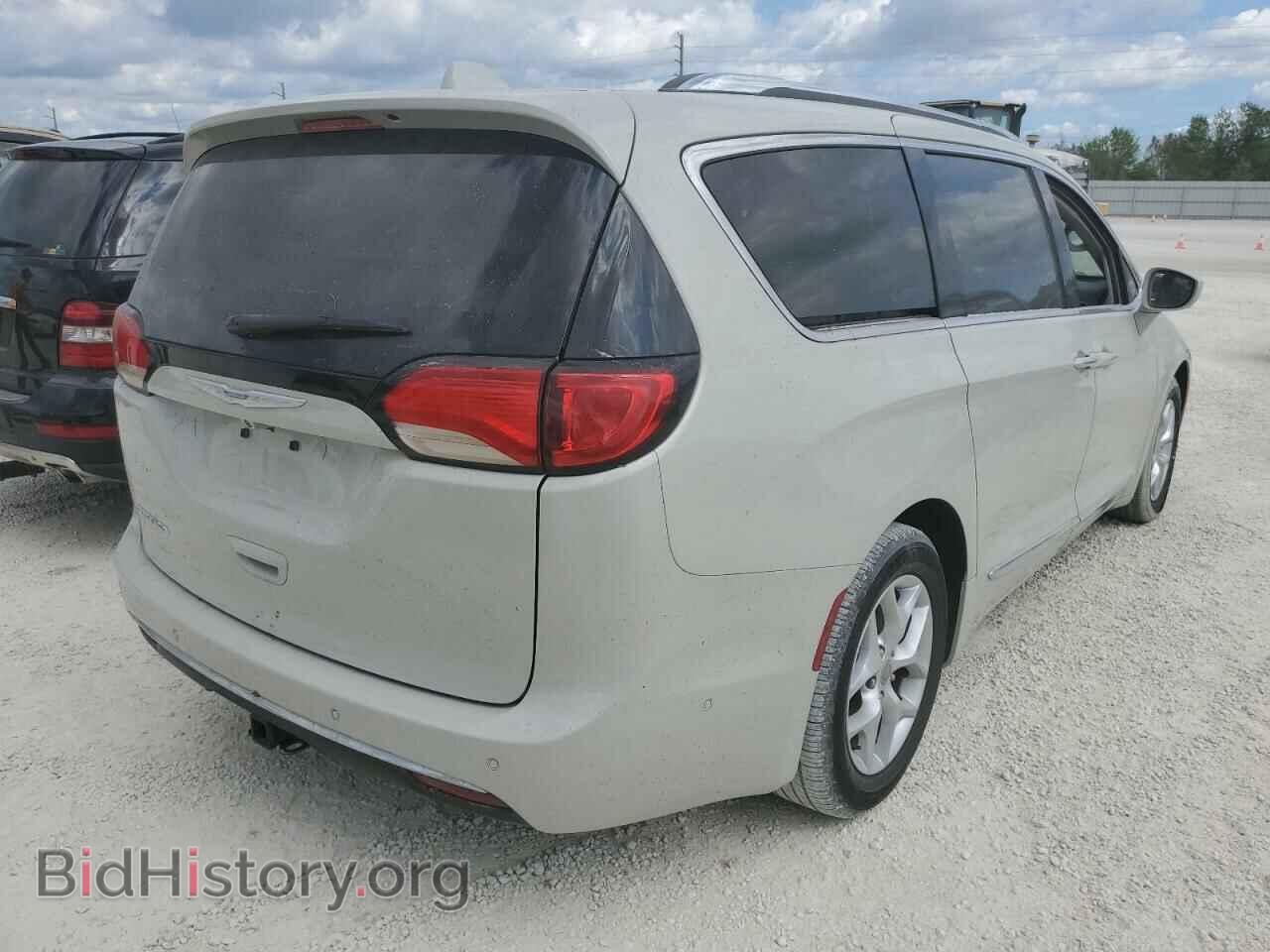 2017 CHRYSLER PACIFICA - VIN: 2C4RC1EG5HR722267 - Photo 4