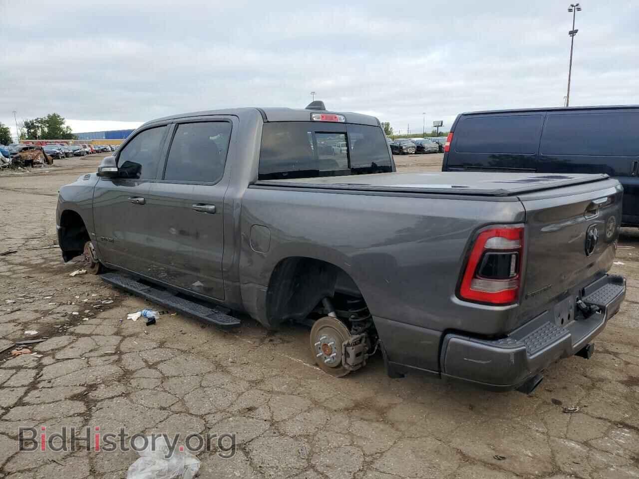 2020 RAM 1500 - VIN: 1C6SRFFT8LN408683 - Фото 2