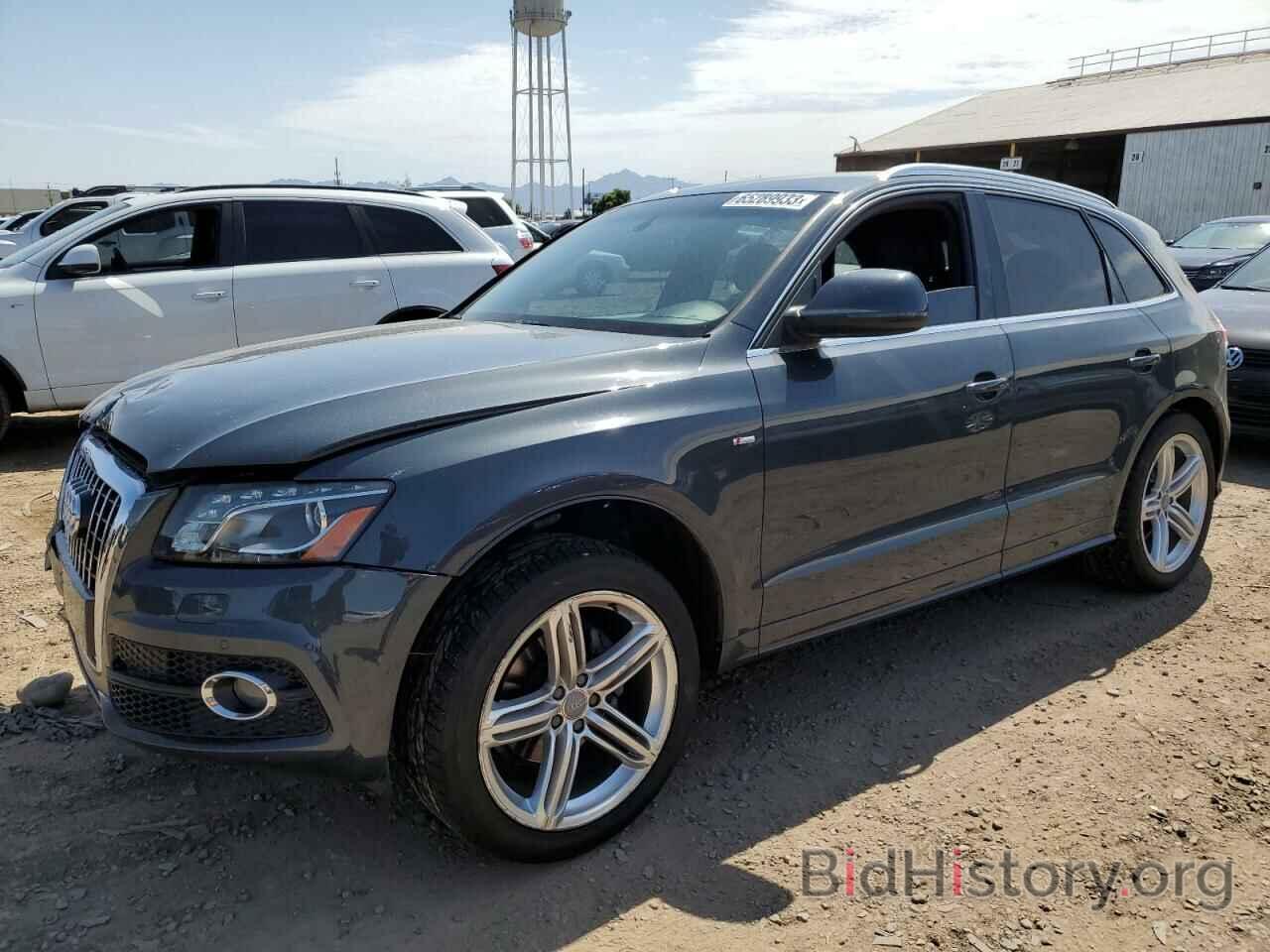 Фотография WA1DKAFP4BA001410 - AUDI Q5 2011