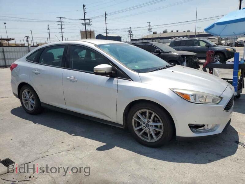 2017 Ford FOCUS (VIN 1FADP3F26HL236093) — фото 4 из 12