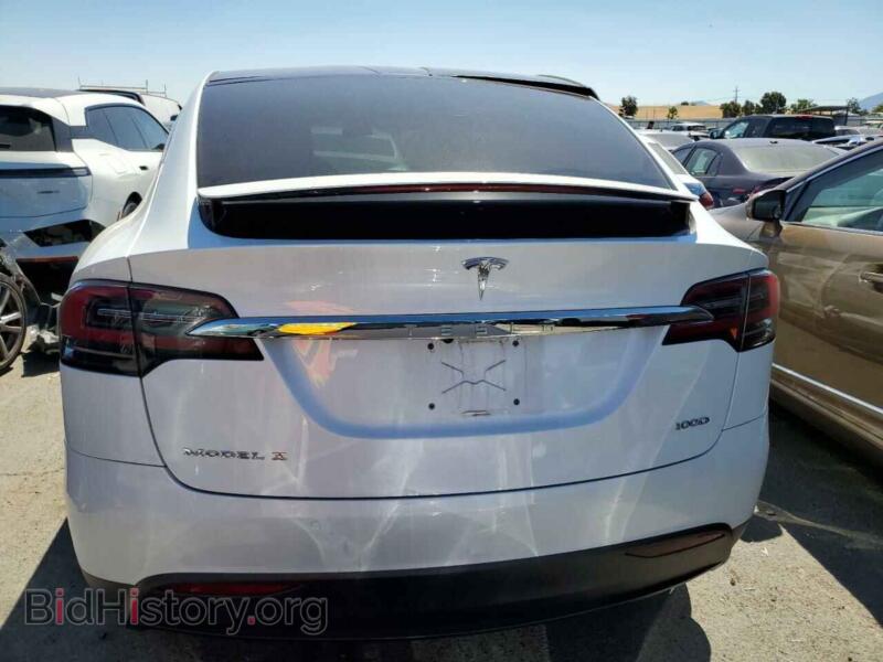2018 Tesla MODEL X (VIN 5YJXCBE27JF141890) — photo 6 of 13