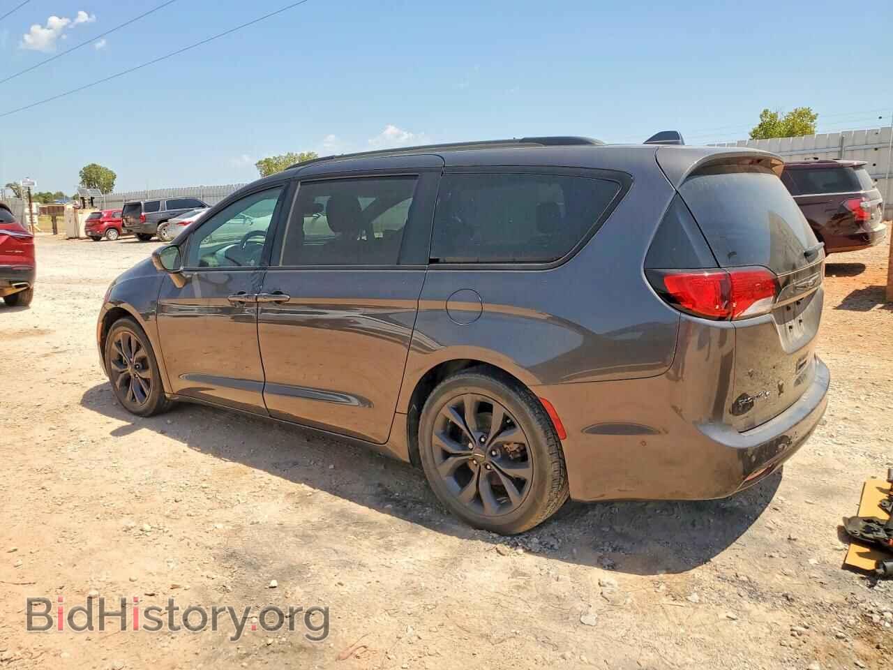 2018 CHRYSLER PACIFICA - VIN: 2C4RC1EG0JR204363 - Фото 2