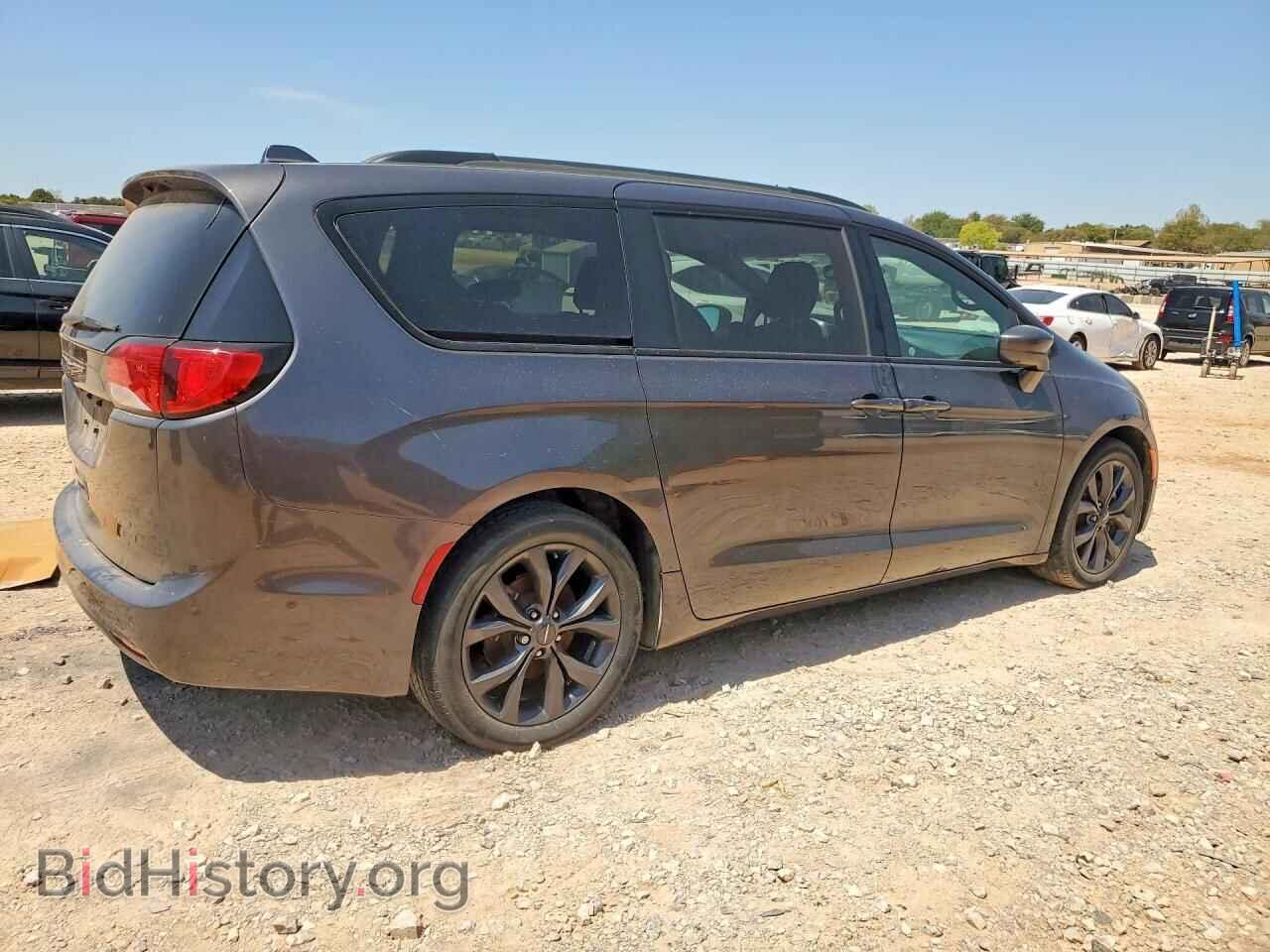 2018 CHRYSLER PACIFICA - VIN: 2C4RC1EG0JR204363 - Фото 3