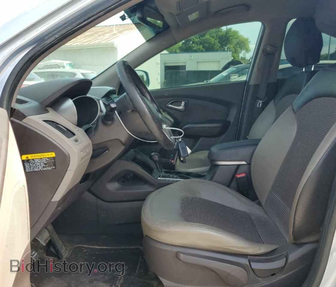 2012 HYUNDAI TUCSON - VIN: KM8JUCAC1CU418417 - Фото 7