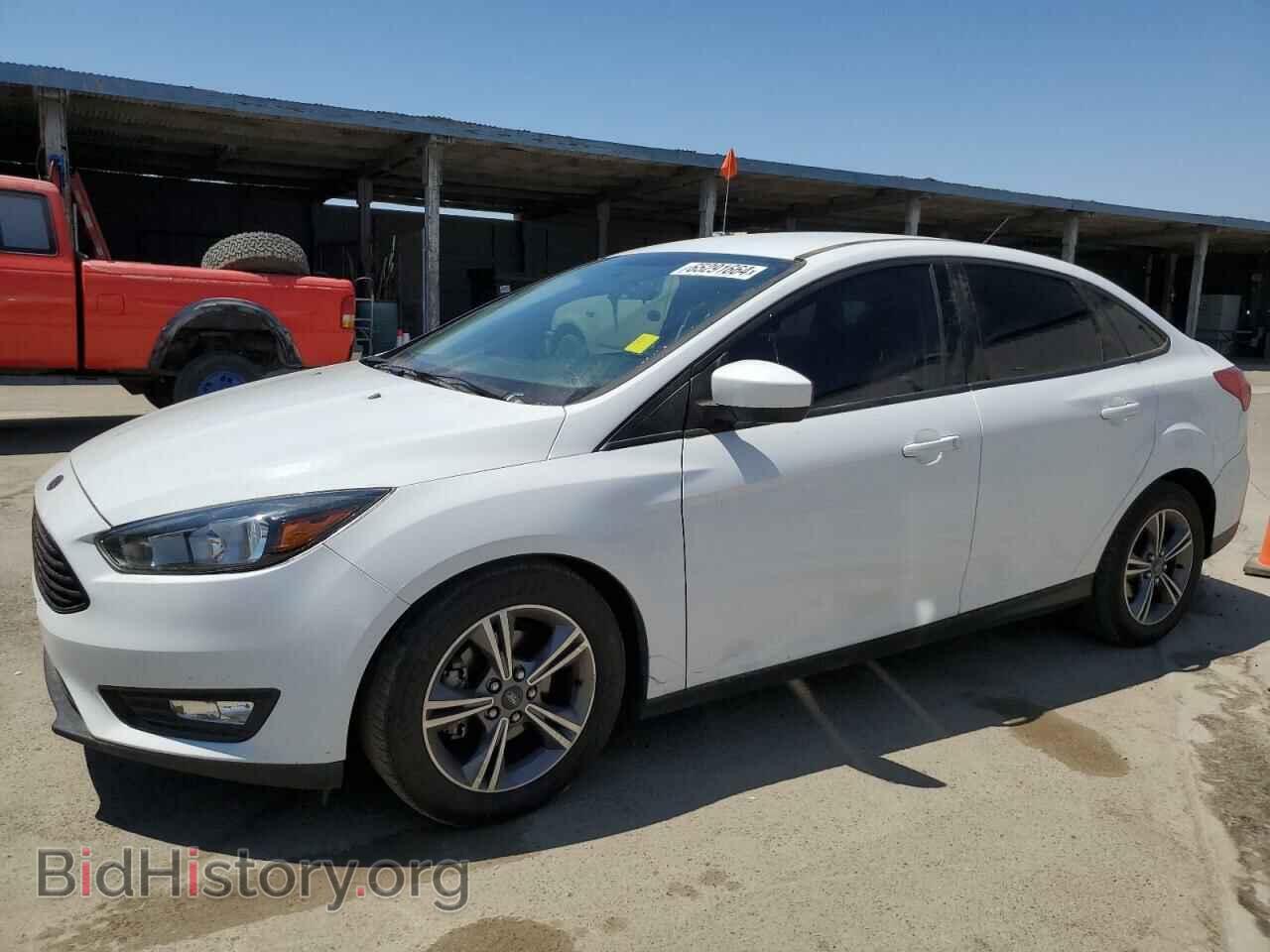 Photo 1FADP3FE2JL261105 - FORD FOCUS 2018