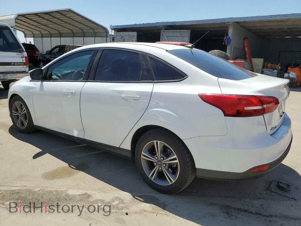2018 FORD FOCUS - VIN: 1FADP3FE2JL261105 - Photo 2