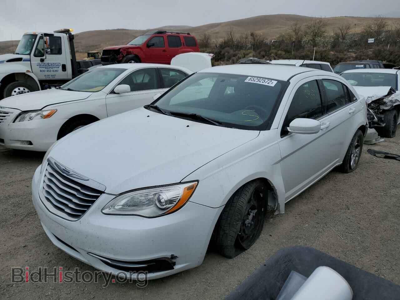 2012 CHRYSLER 200 - VIN: 1C3CCBAB9CN330618 - Photo 2