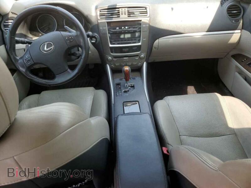 2012 Lexus IS (VIN JTHCF5C26C5055922) — фото 8 из 12