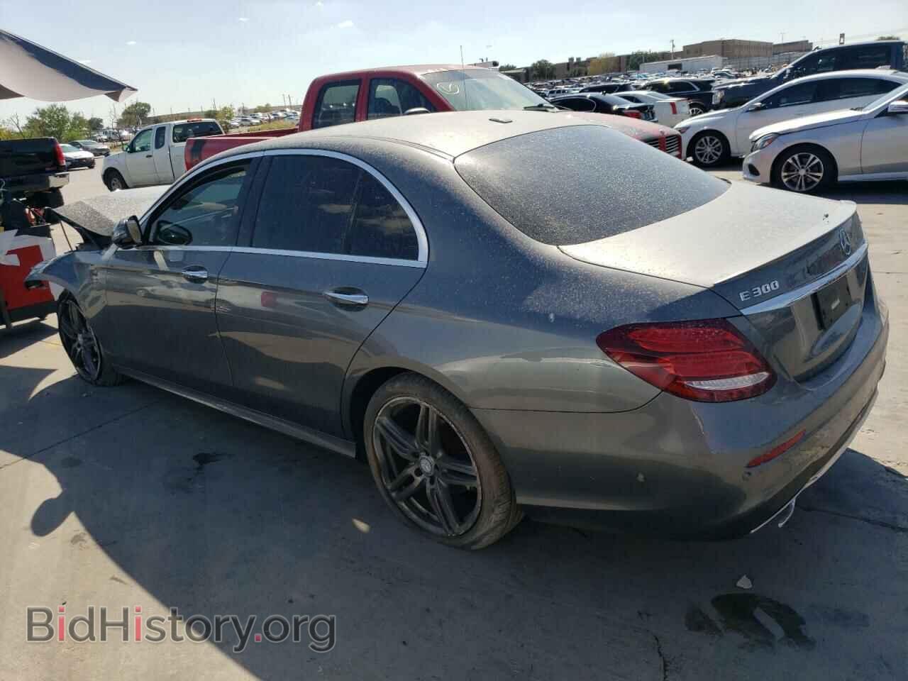 2017 MERCEDES-BENZ E-CLASS - VIN: WDDZF4KB1HA101202 - Фото 2