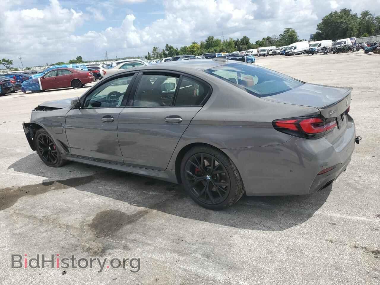 2021 BMW 5 SERIES - VIN: WBA33AG02MCF98662 - Фото 2