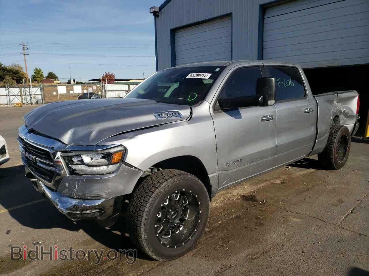 2020 RAM 1500 - VIN: 1C6SRFMT8LN356281 - Фото 2
