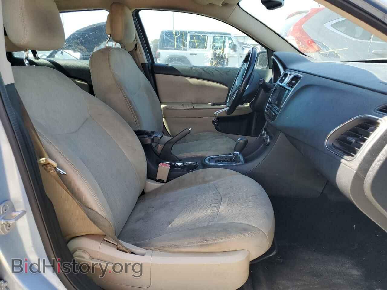 2012 CHRYSLER 200 - VIN: 1C3CCBBB5CN180988 - Фото 5