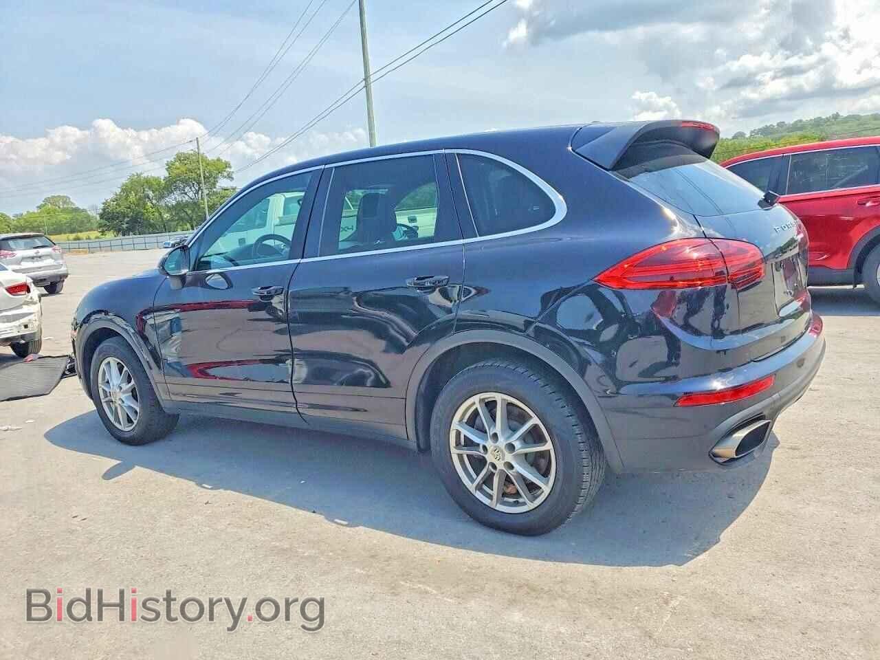 2016 PORSCHE CAYENNE - VIN: WP1AA2A27GKA13371 - Photo 2