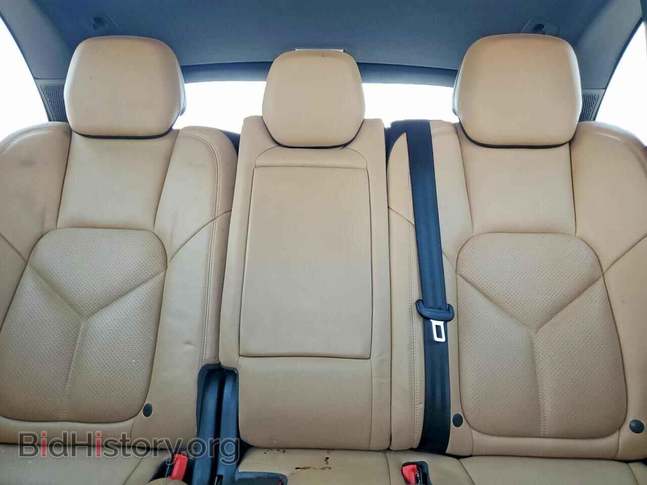 2016 PORSCHE CAYENNE - VIN: WP1AA2A27GKA13371 - Photo 10