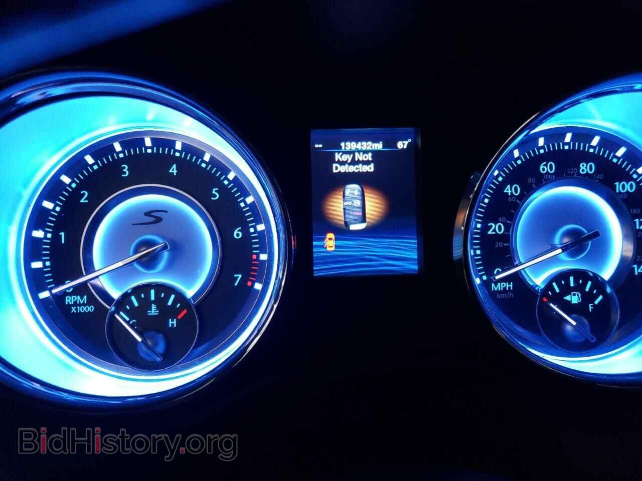 2012 CHRYSLER 300 - VIN: 2C3CCABG4CH115497 - Фото 9