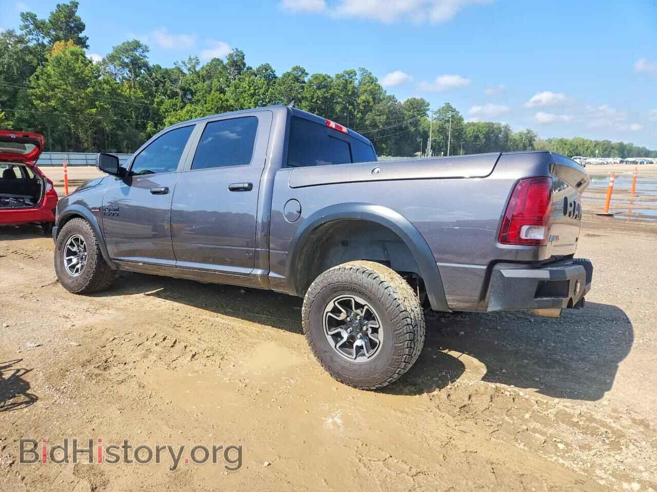 2018 RAM 1500 - VIN: 1C6RR7YT0JS107602 - Photo 2