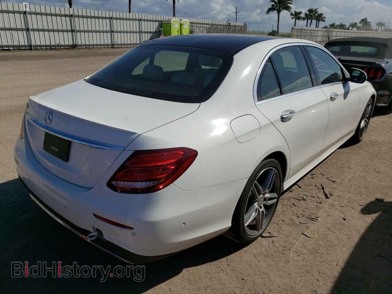 2017 MERCEDES-BENZ E-CLASS - VIN: WDDZF4JB4HA046634 - Фото 4