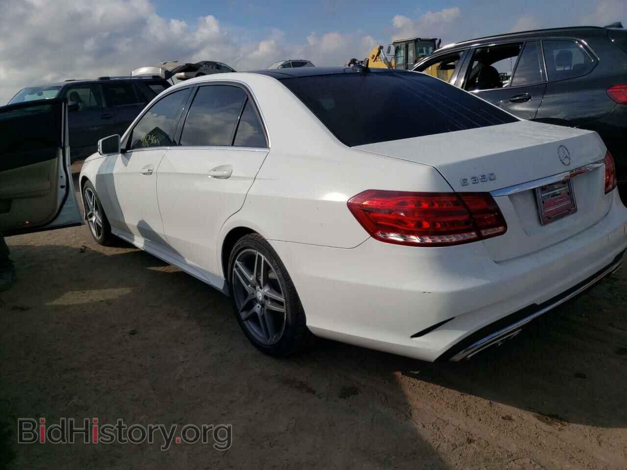 2014 MERCEDES-BENZ E-CLASS - VIN: WDDHF5KB4EA777043 - Фото 3