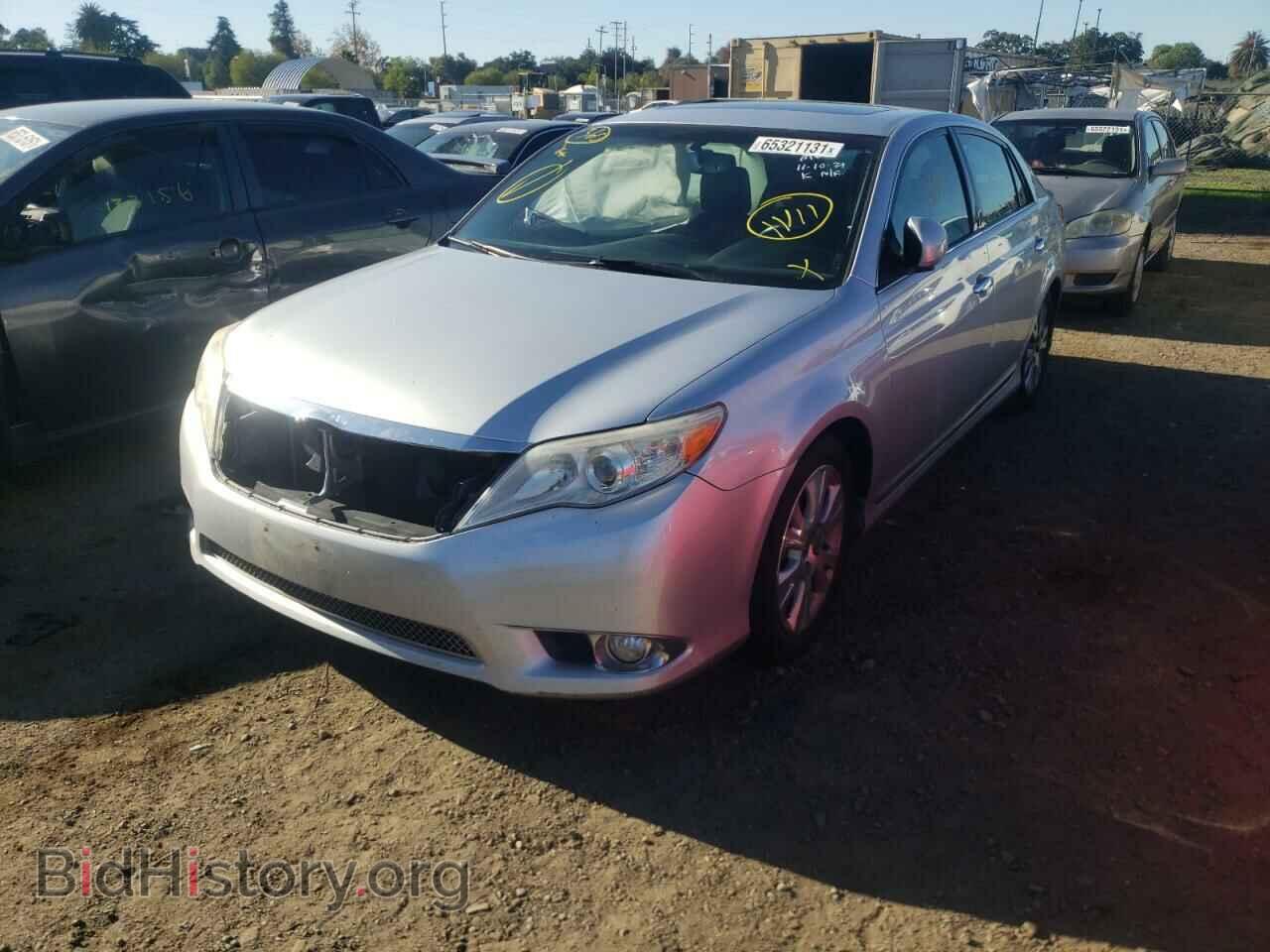 2011 TOYOTA AVALON - VIN: 4T1BK3DB1BU420924 - Фото 2