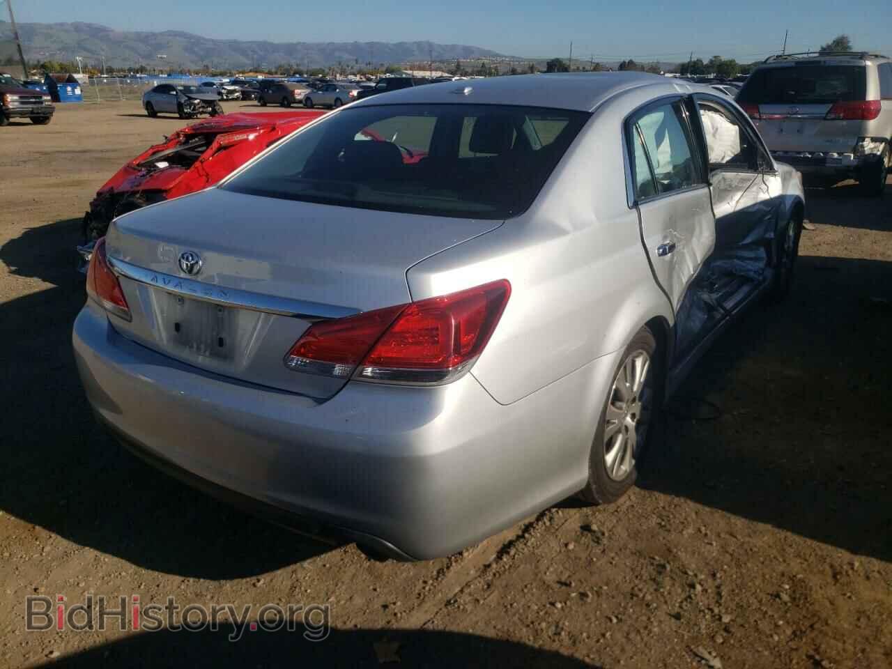 2011 TOYOTA AVALON - VIN: 4T1BK3DB1BU420924 - Фото 4