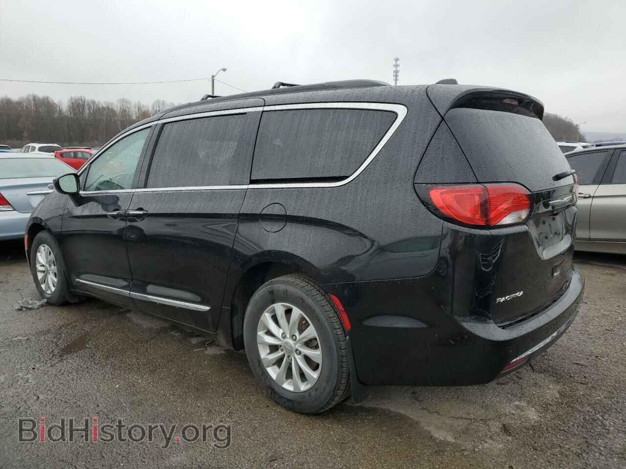 2017 CHRYSLER PACIFICA - VIN: 2C4RC1BG4HR835406 - Photo 2